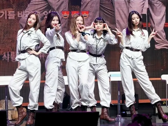 ITZY的第一次正式粉丝见面会非常成功