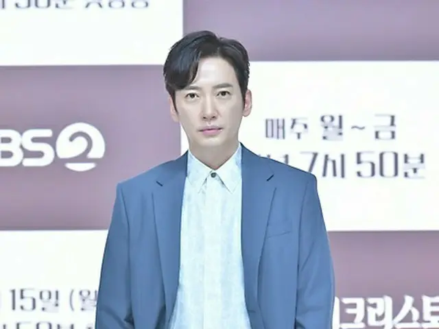 据报道，因涉嫌吸毒被捕的演员李相博公布了一份医疗证明，声称他正在服用抑郁症药物而不是药物