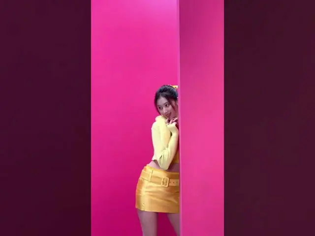 [官方]“TWICE”，#TalkthatTalk 与 SANA 的素描视频🐹  