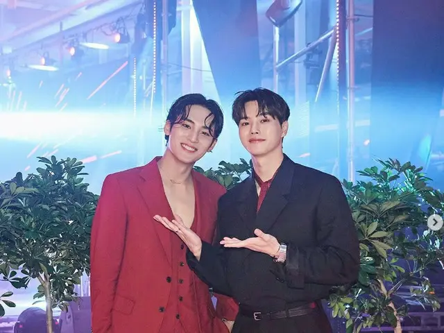 茗玉（SEVENTEEN）&演员宋康，2枪成热议话题