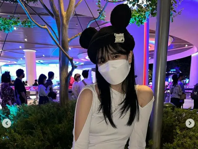 Mina（TWICE）在东京迪士尼乐园发布照片并成为热门话题