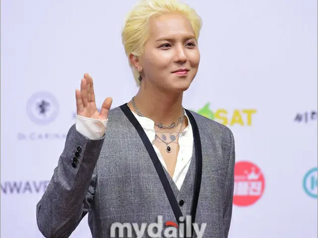 MINO (WINNER)，今天（11/21）他的亲生父亲因病去世