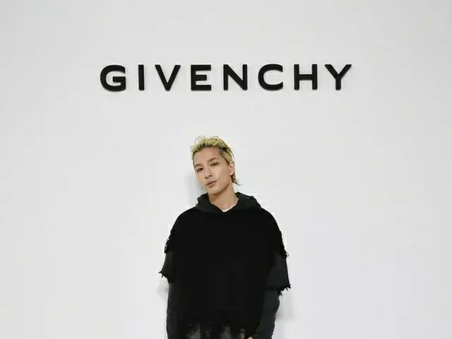 SOL (TAEYANG/BIGBANG) watched the GIVENCHY show at Paris Fashion Week. . .