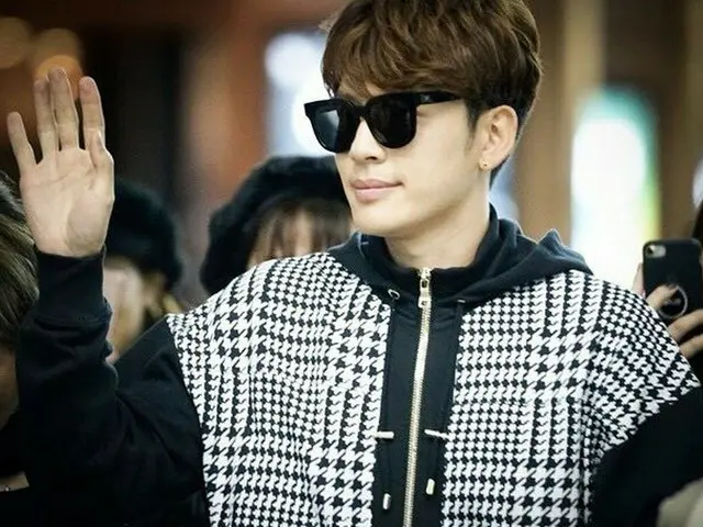 SE7EN, SNS update. ”#KOBE #cutmrw”
