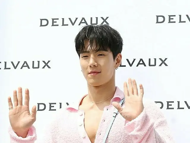 Shownu (MONSTA X) attended the photo event of luxury leather goods brandDELVAUX. Apgujeong Galleria