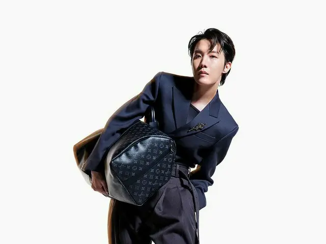 J-HOPE released the photos @Louis Vuitton. . .