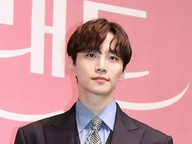 俊昊(2PM)出席了电视剧《王者大陆》的制作发表会