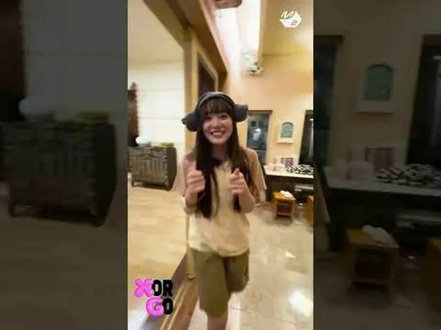 XG 在桑拿房里做接力滑背动作 | X 或 GO #M2 的更多内容？ ：D Facebook： X： Instagram：抖音：          