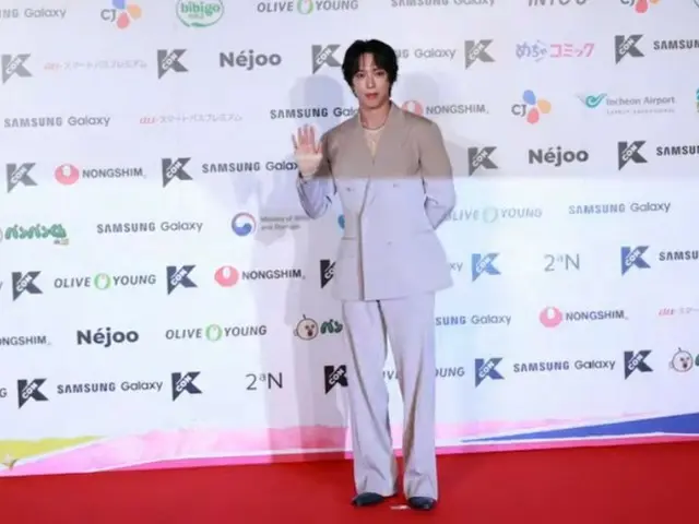 郑容和（CNBLUE）参加“KCON JAPAN 2024”红毯活动