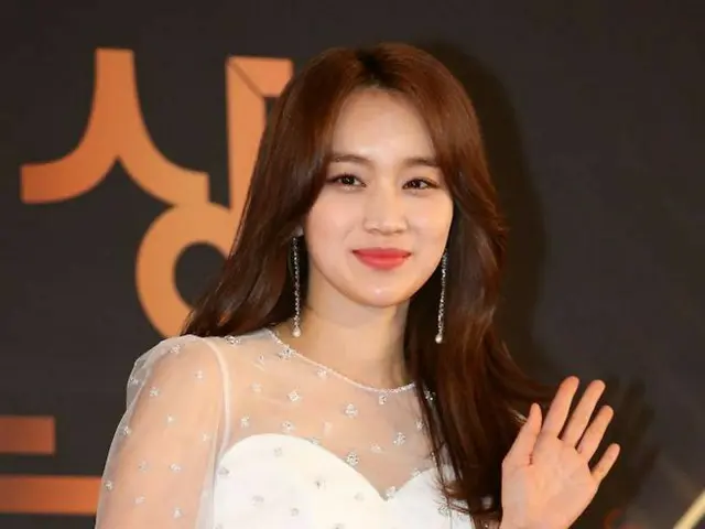 曾出演《The Connection》和《完美婚姻模式》的演员郑裕民于8月与一名非艺人男子结婚