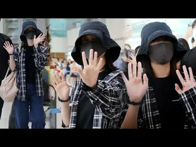 240804 IU_ 机场到达 粉丝摄像头 by 스피넬 * 请勿编辑，请勿重新上传    