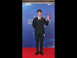 在 TVING 上直播：

 [#2024MAMA] #parkbogum #Park BoGum_ 走红地毯 #MAMAAWARDS #2024MAMAAWA