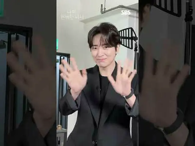 只擅长本职工作的猎头公司CEO智润和同样擅长本职工作的完美秘书恩浩之间的亲密恋情