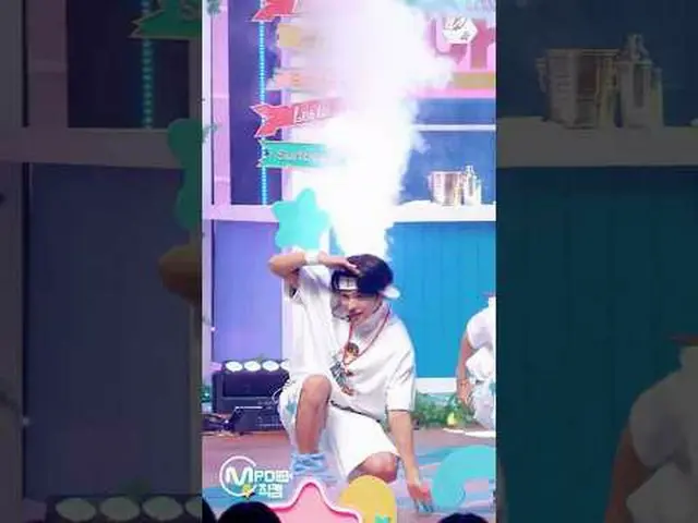 NCT_ _ WISH_ Riku，就像一个真正的冲浪者🐈‍⬛🌊 #M2 还有更多内容吗？:D Facebook： X： Instagram： TikTok