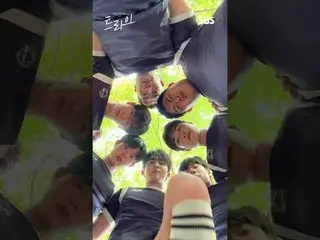 一部滑稽的成长体育剧，讲述因服用兴奋剂而失宠的前橄榄球运动员朱家蓝，以及在全国体育大会上常年垫底的汉阳高中橄榄球队奋力夺冠的故事。
 #尹启相_ #林世美_ #