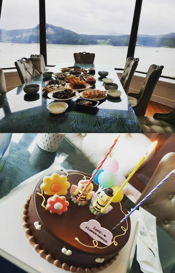 女演员韩彩英（Han Chae Young）揭开由婆婆准备的生日餐桌