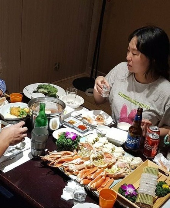 喜剧演员Jung Juri在SNS上发布了她丈夫留下的食物=评论家一个接一个地删除帖子