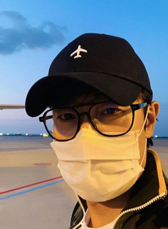 指示演员李秉宪和妻子李敏贞吗？射击释放让人想起自我射击练习...魅力十足，即使完全没有防御能力也能发光