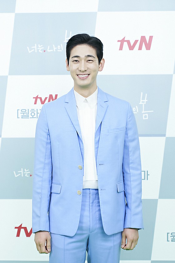 [图]演员金东旭、徐贤镇等出席电视剧《金东旭我的春天》制作发布会