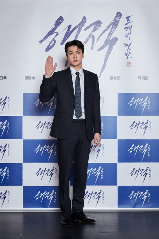 “EXO”成员世勋银幕首演《海盗2》，“很荣幸能和优秀的前辈一起表演”