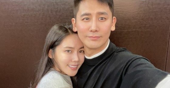 “韩中情侣”秋瓷炫&于小关夫妇，时隔近7个月首次在最新情况下拍摄超爱恋情