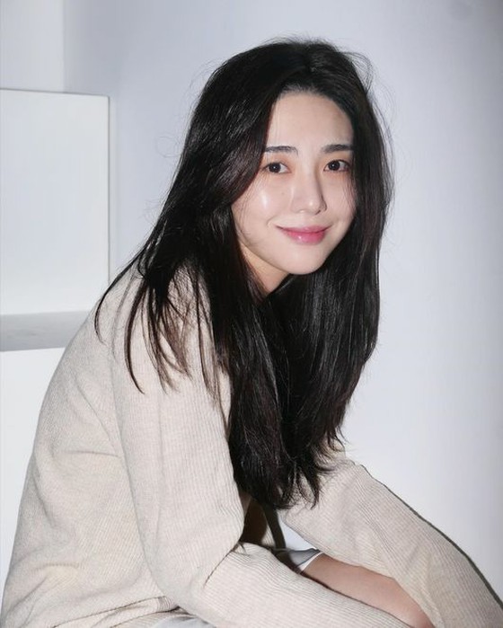 在Jimin道歉后的一个月内，Kwon Mina（原AOA）首次恢复曝光...“ AOA是一个旁观者”