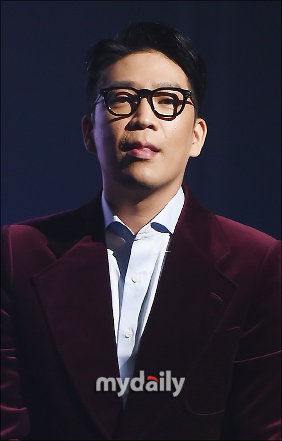 歌手 MC Mong 未申报 70,000 美元现金...在机场海关被抓