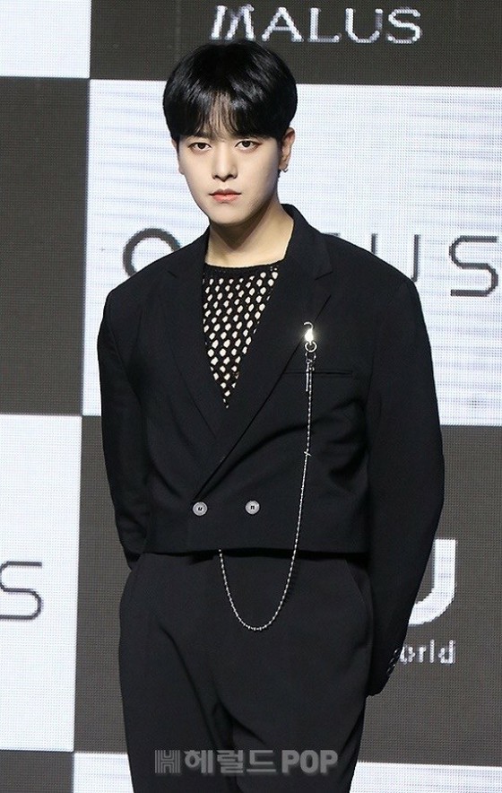 [官方]“ONEUS”RAVN因私生活问题暂停活动...团体5人继续活动