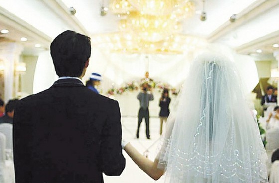 “人们为什么要结婚？”中国变得越来越像韩国......初婚人数是 8 年前的一半 = 韩国报告