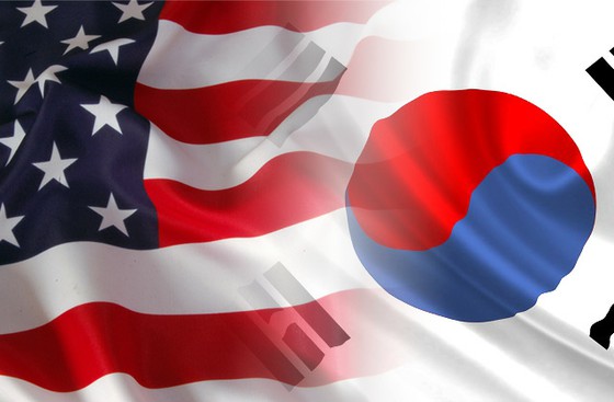 美韩海军和海军陆战队进行登陆突击演习“加强朝鲜半岛和美韩同盟的联合防御系统”