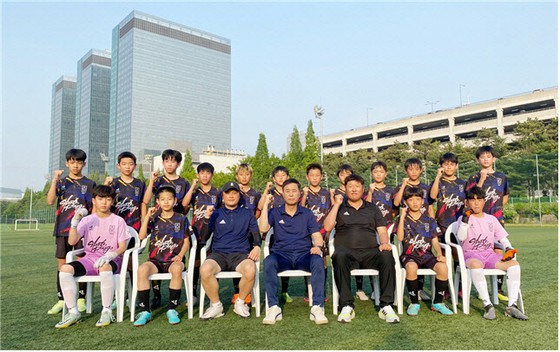 京畿道 U-12 国家足球队在日本比赛前开始训练