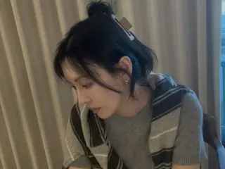 演员金瑞英的个人色彩是“秋天？”…独特的“秋季女神”视觉效果