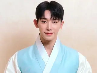 元虎（WONHO）身穿韩服致以中秋祝福，“祝中秋快乐”