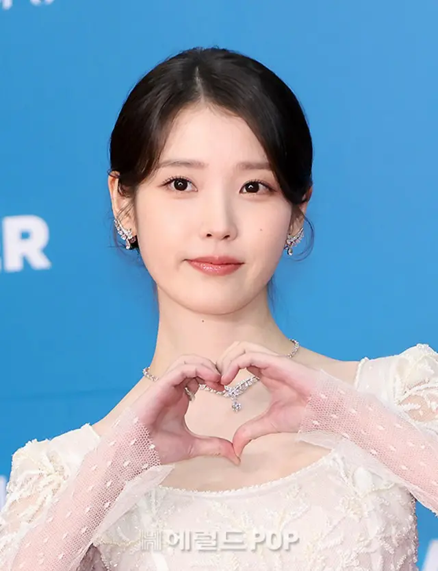 IU（アイユー）、秋夕前に再び美談