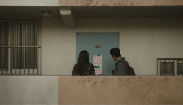 韓国発のホラー映画『層間騒音』恐怖の団地にはこびる、不穏なアイテム・人物写真が到着！5