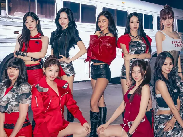 TWICE 发布新歌《ME+YOU》MV 的幕后花絮……9 位成员的闪耀化学反应