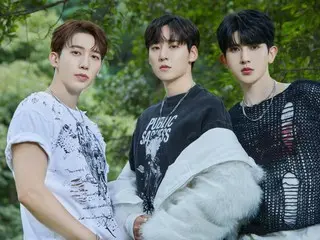 前 UKISS 成员 Hun、Kevin 和 Kiseop 宣布了新的组合名称 UX1，标志着一个新的开始！