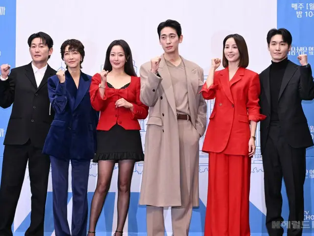 【照片】金喜善和韩惠珍出席新剧《因为没有来生》的制作发布会