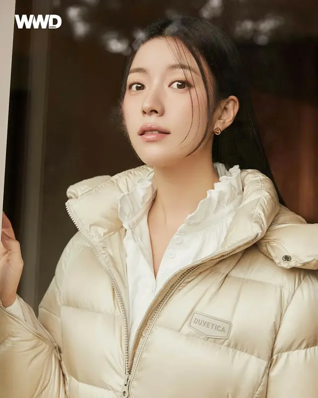 女優ハン・ヒョジュ、グラビア＆インタビュー…“これからは自分自身にもっと優しく接しようと思う”02