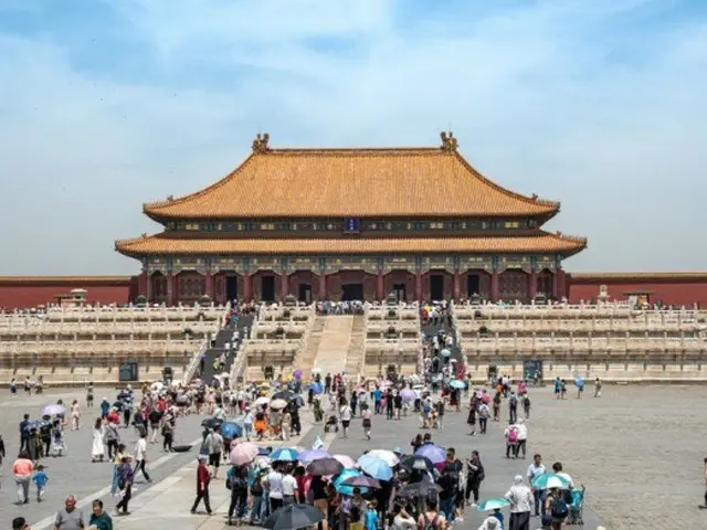 中国媒体报道：今年1月至10月，中国国家一般公共预算收入同比增长0.8%。