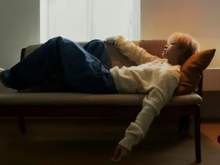 任时完发布Kangta首张迷你专辑日程海报