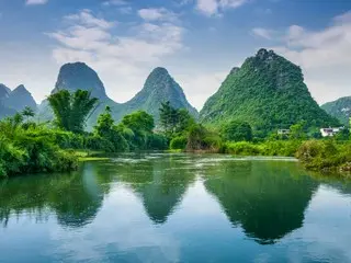 中国邮政表示，1月至10月包裹量同比增长超过16%。