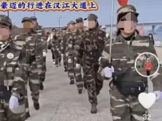 “身穿军装的中国人出现在首尔市中心”……首尔市民抗议“未经批准的游行”