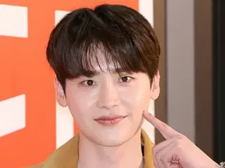 演员李正硕向电视剧《我请求再婚》的所有工作人员赠送豪华酒店餐券