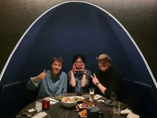 全炫茂与李章宇和赵慧媛一同出席婚礼，“这是我们第一次举办婚礼，也是我们人生中的第一步”……一片祝福声中