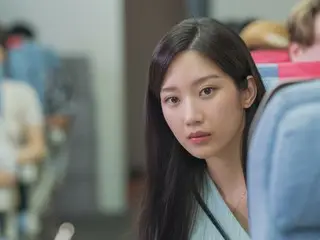 文佳英在电影《如果我们……》中饰演具教焕的初恋兼前女友……与《爱情与好处》的旋律截然不同