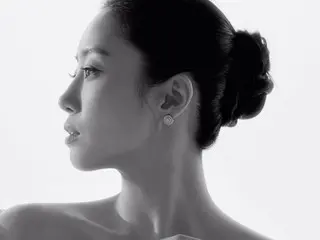 T-ara成员恩静和电影导演金炳宇明天就要结婚啦！“终于到明天了……我好紧张，”她说。