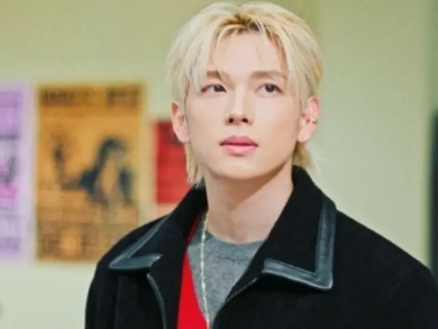 任时完（ZE:A）在SM公司solo出道……“你是‘原因’”浪漫时刻