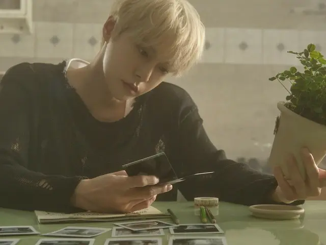 NCT成员道英的《Promise》MV预告片……营造出一种怀旧的氛围