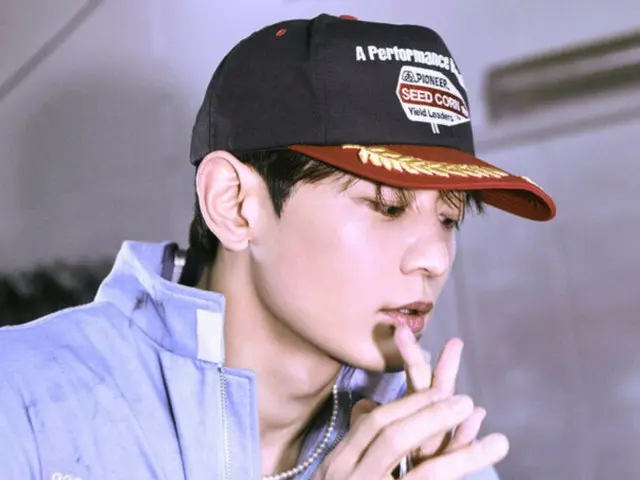 SHINee成员珉豪发布新歌《TEMPO》预告片……变身复古摩托车手